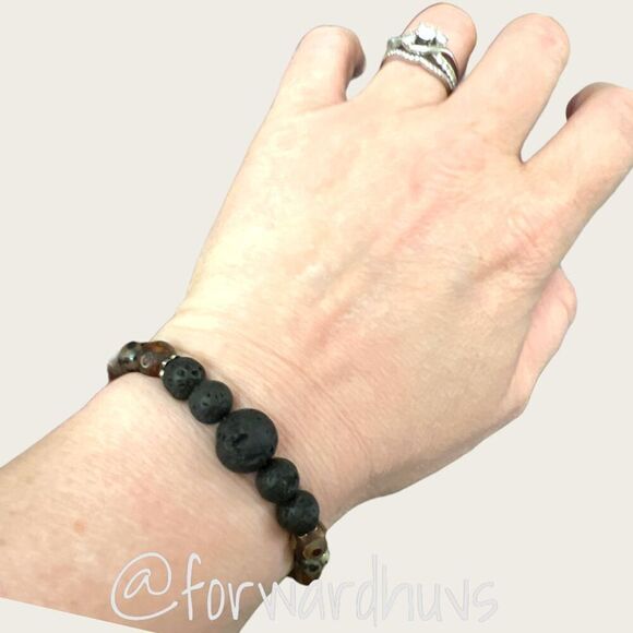 Lava Stone Diffuser Bead Stretch Bracelet - Picture 6 of 7